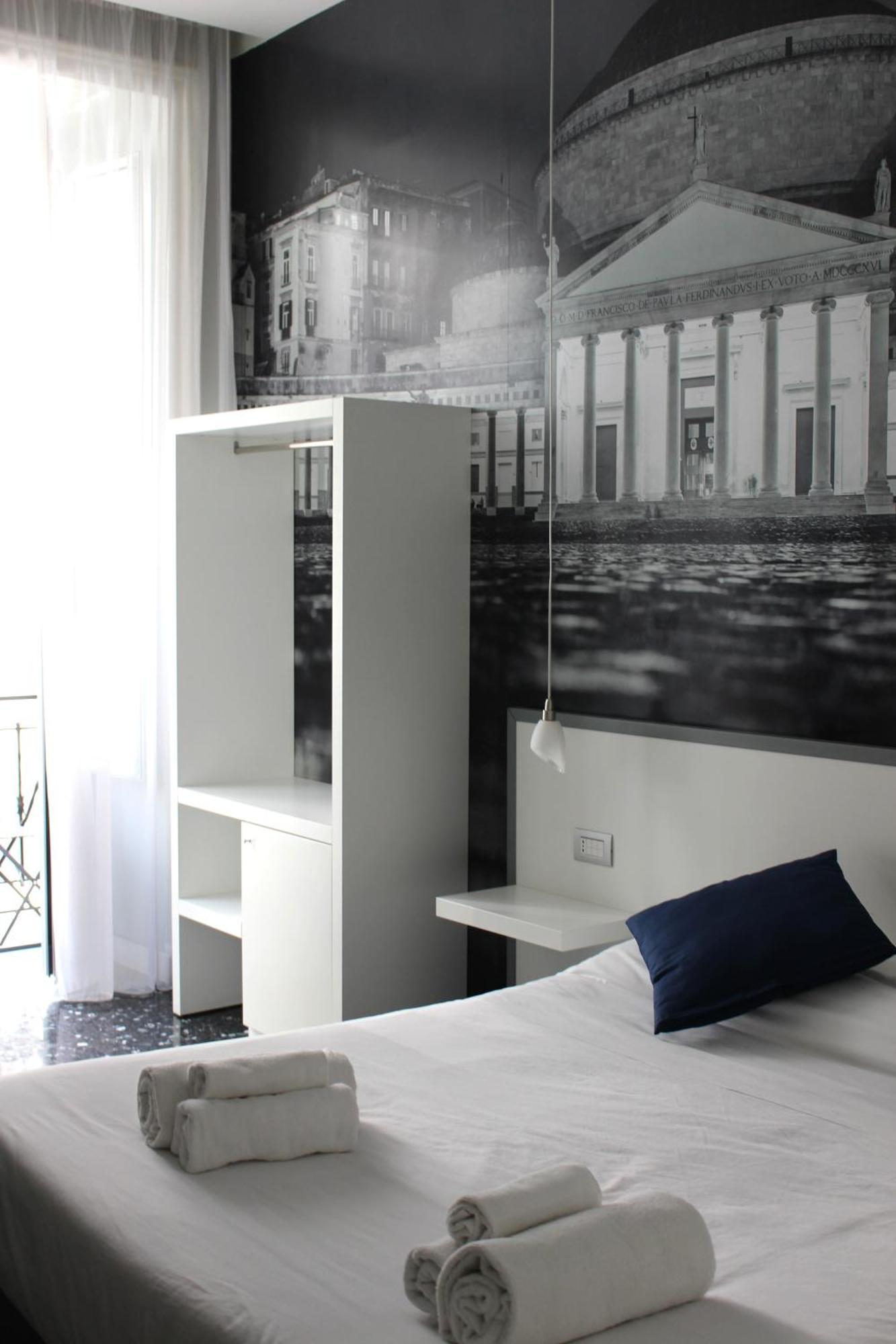 Beverello Rooms Napoli Dış mekan fotoğraf
